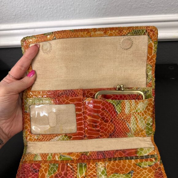 Hobo Eden Embossed Leather Tropical Flap Clutch Purse Snake Wallet w/ Coin Purse - Picture 2 of 7